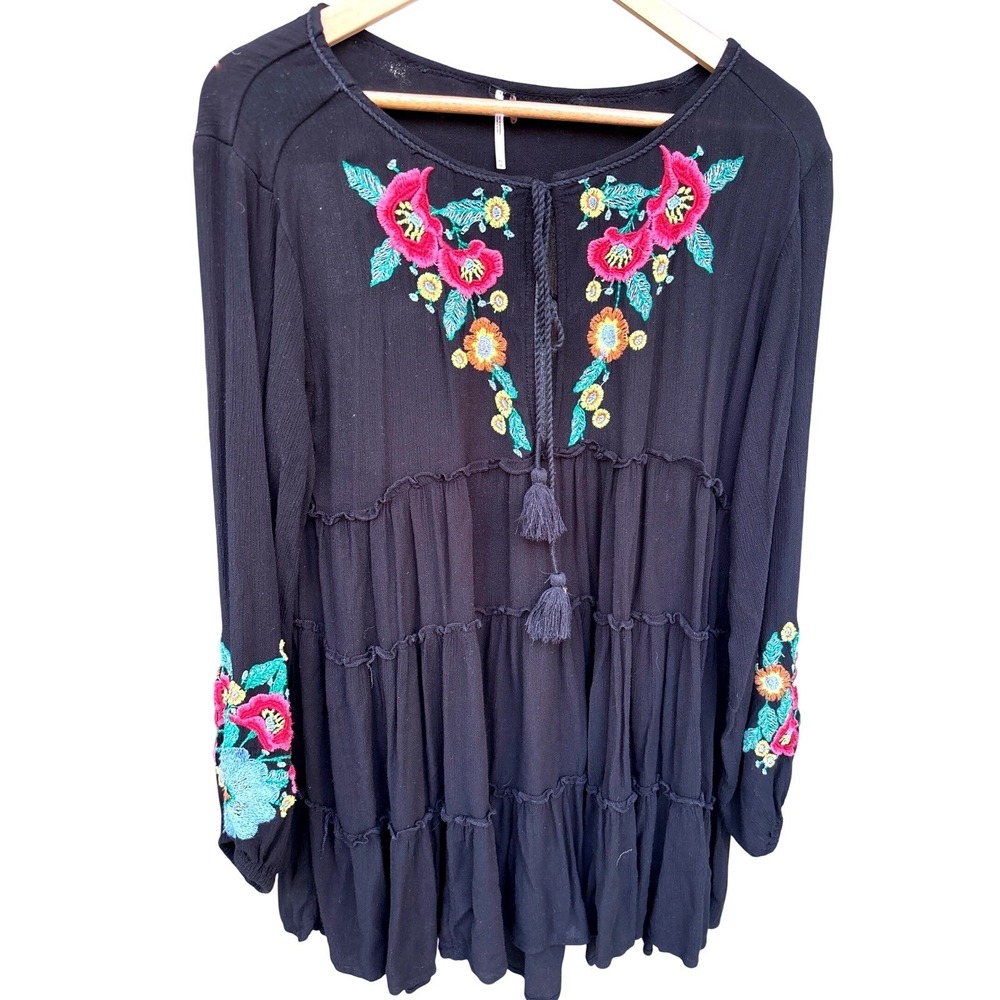 Free People Black Embroidered Floral Tiered Tassel Peasant Tunic Top XS OB403332 - Picture 2 of 8